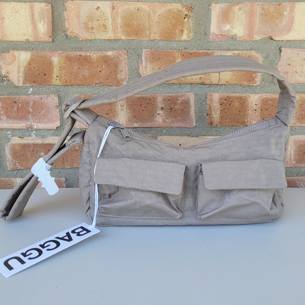 NWT BAGGU Small Cargo Shoulder Bag Dove Taupe Tan